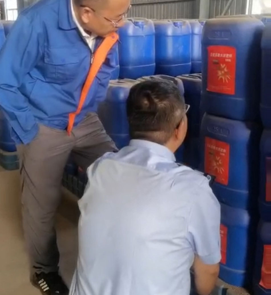 影子調查 | 千畝辣椒減產背后的真假化肥之爭